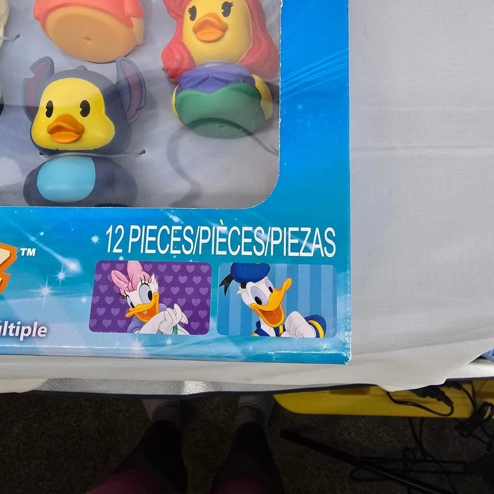 Disney Duckalooz 12 Piece Multipack Rubber‎ Ducks Mickey Minnie Elsa Stitch NEW